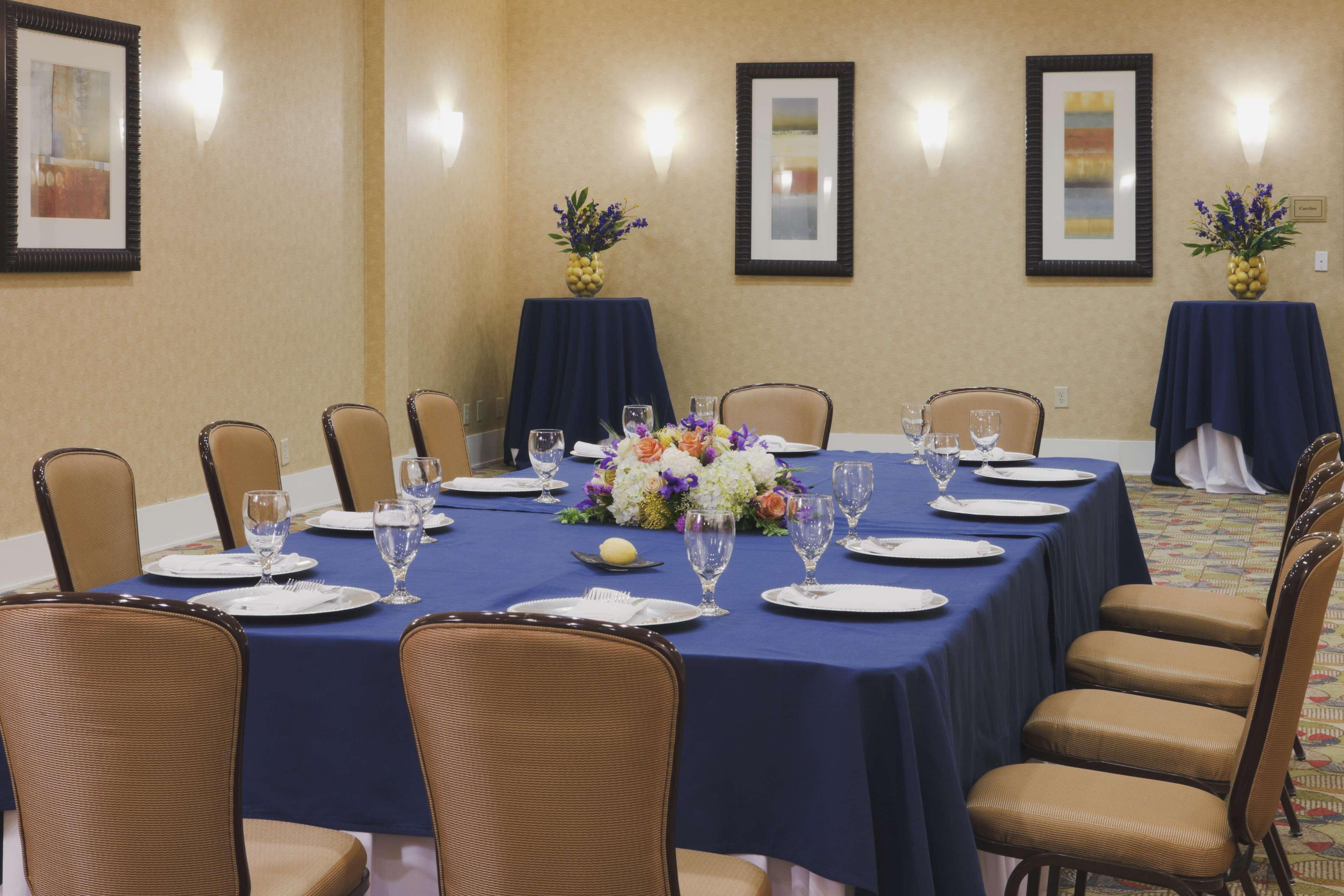 Hotel Doubletree By Hilton Columbus Restaurante foto