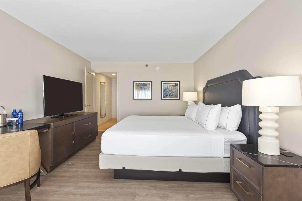 Hotel Doubletree By Hilton Columbus Habitación foto