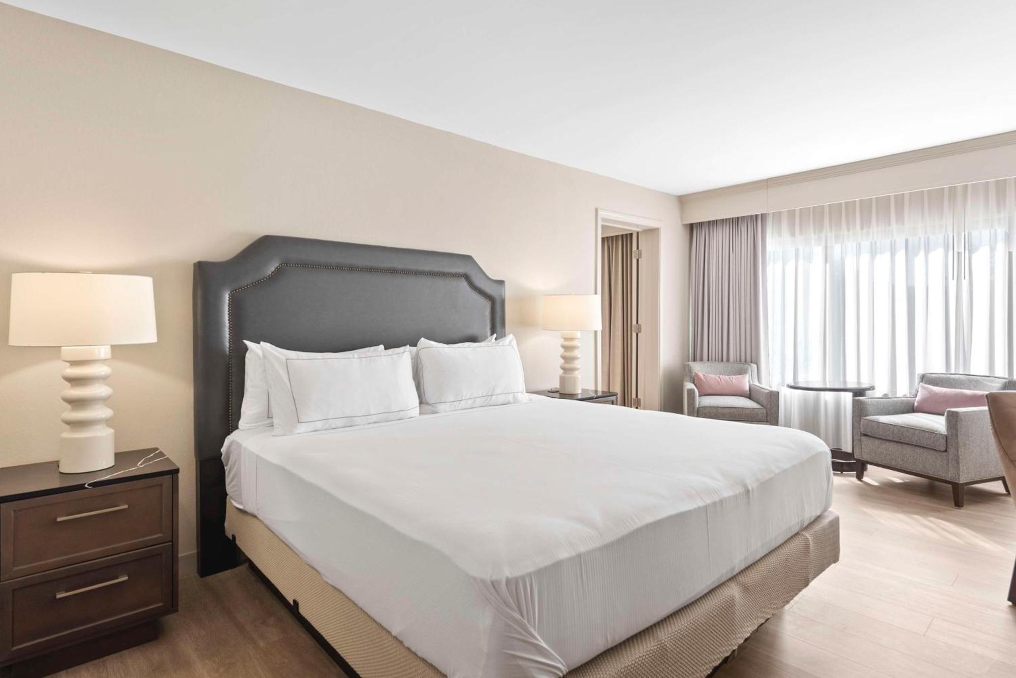 Hotel Doubletree By Hilton Columbus Exterior foto