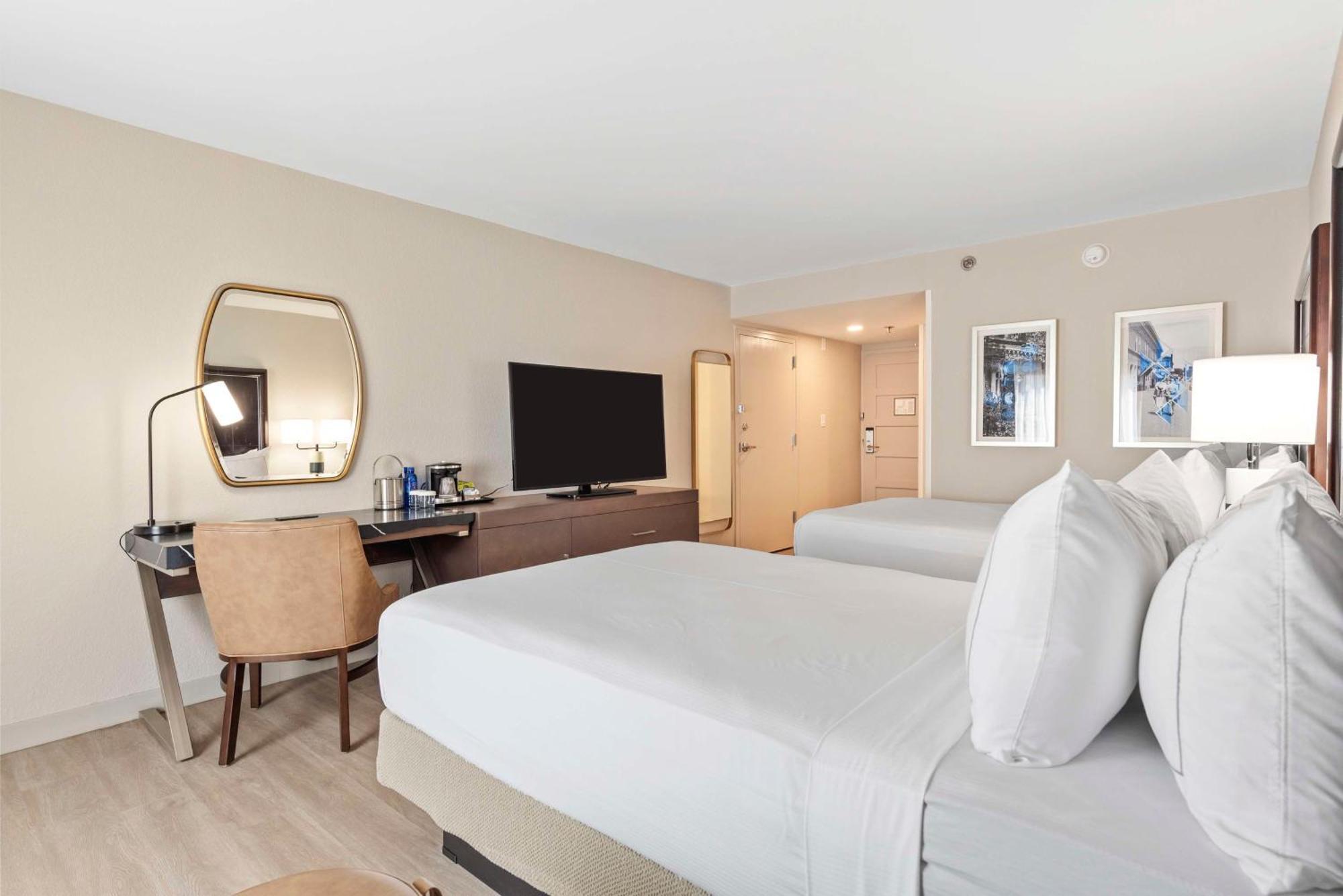 Hotel Doubletree By Hilton Columbus Exterior foto