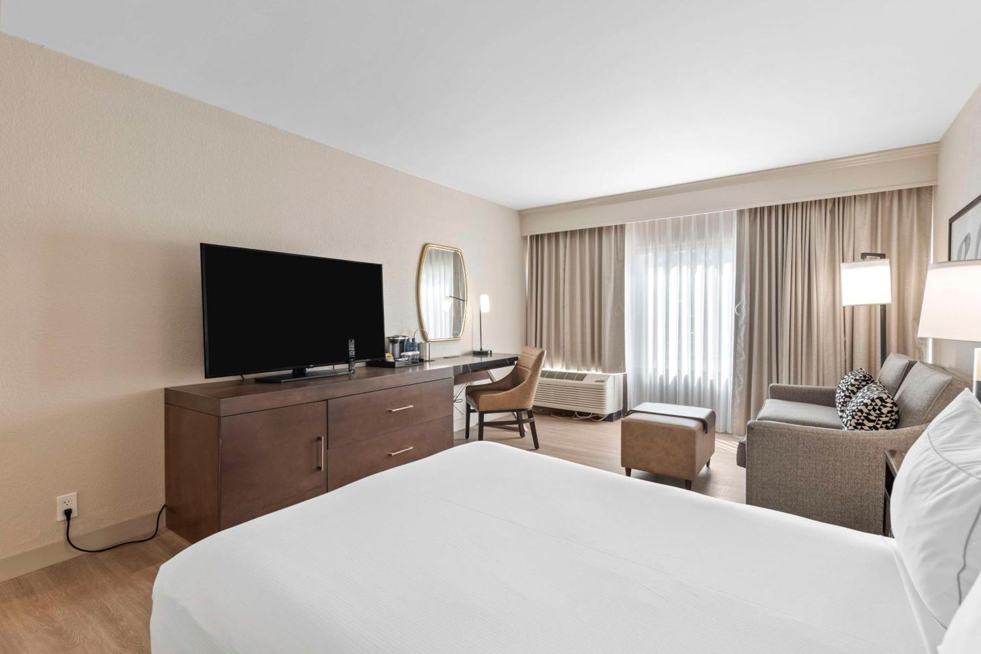 Hotel Doubletree By Hilton Columbus Exterior foto