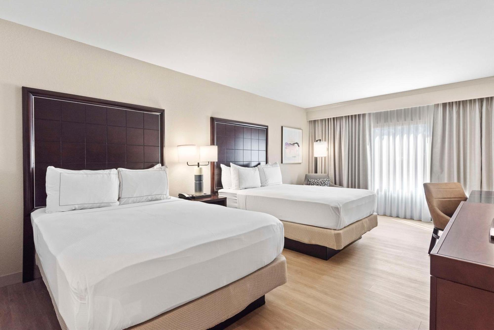 Hotel Doubletree By Hilton Columbus Exterior foto