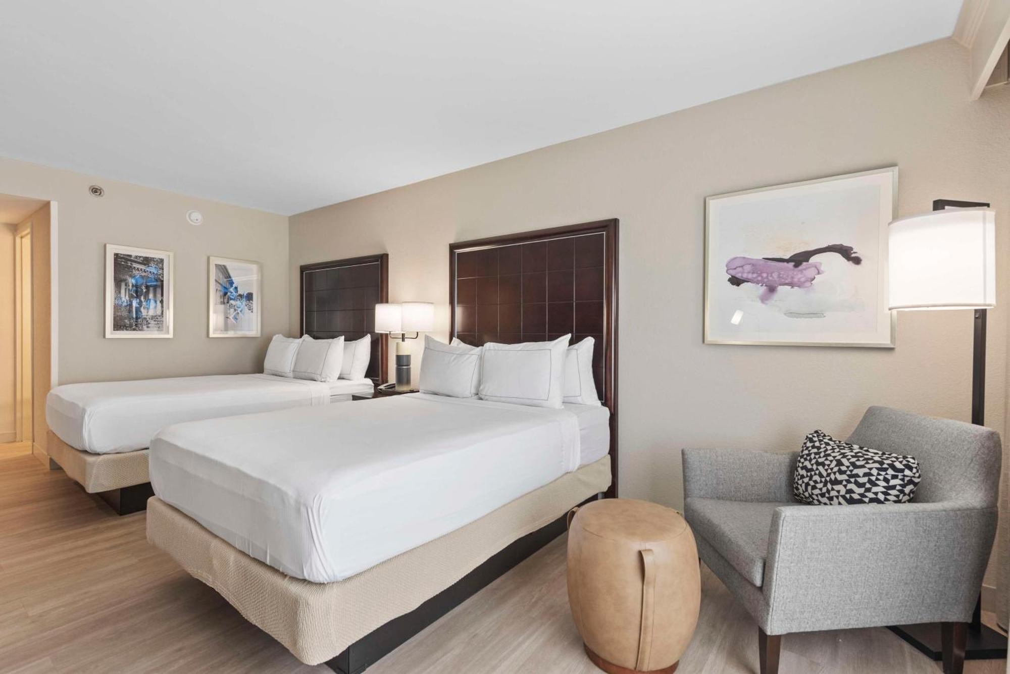 Hotel Doubletree By Hilton Columbus Exterior foto