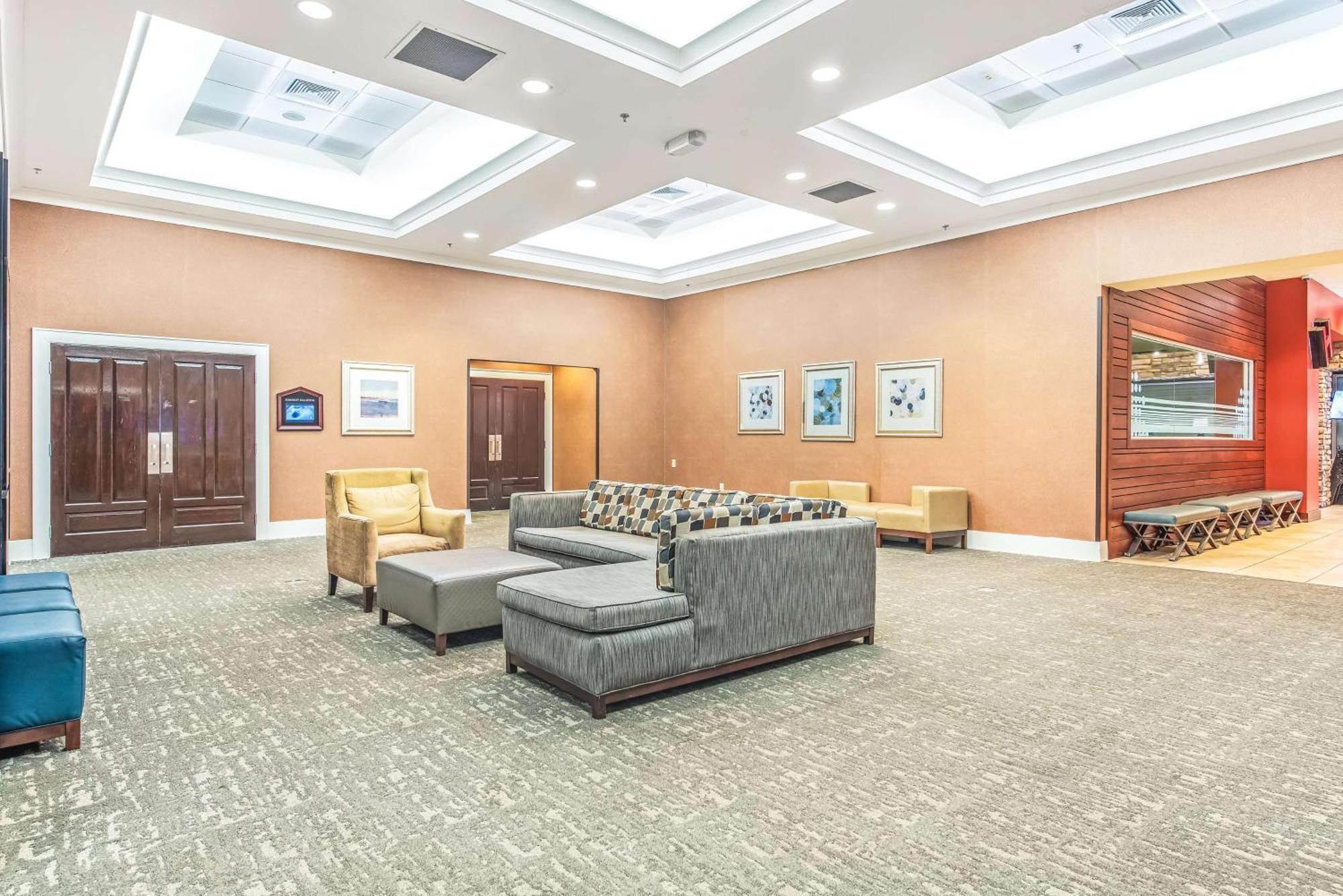 Hotel Doubletree By Hilton Columbus Exterior foto