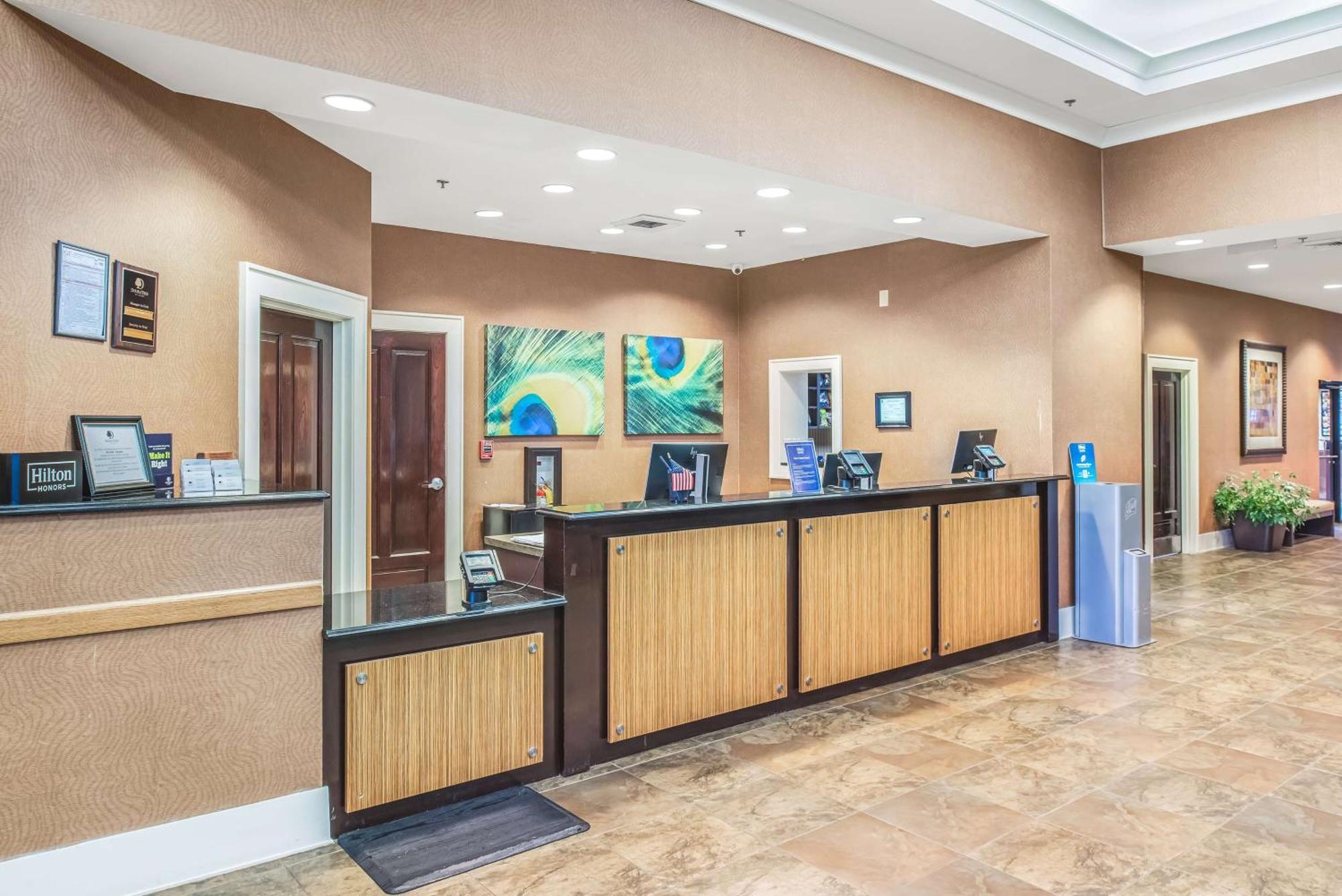 Hotel Doubletree By Hilton Columbus Exterior foto